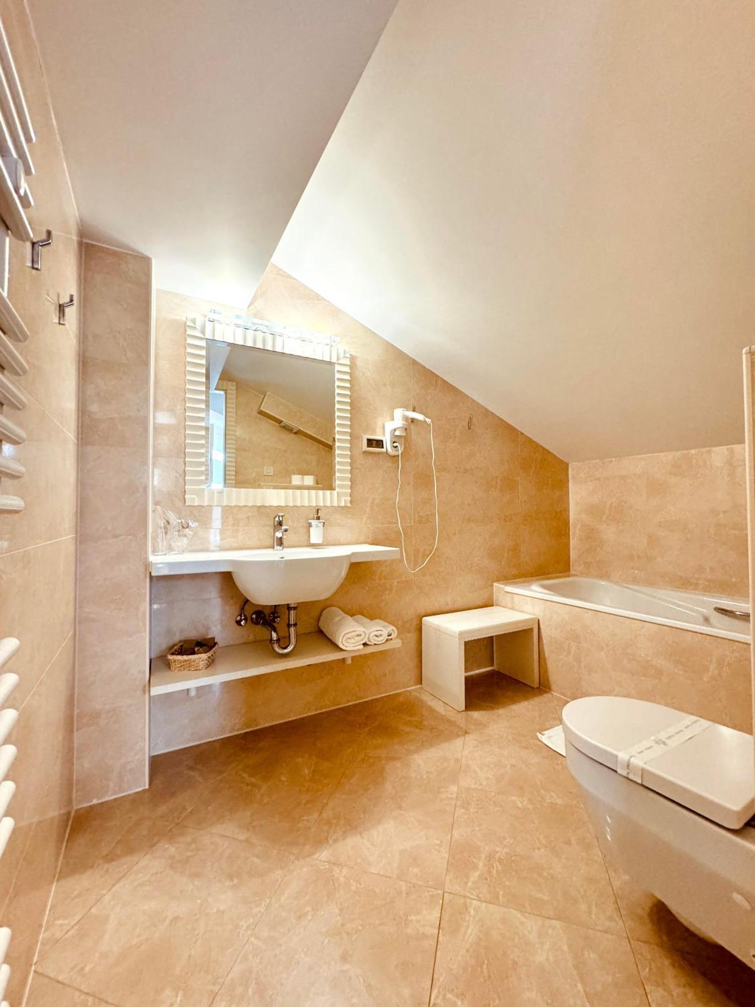 Boutique Oasi 5*